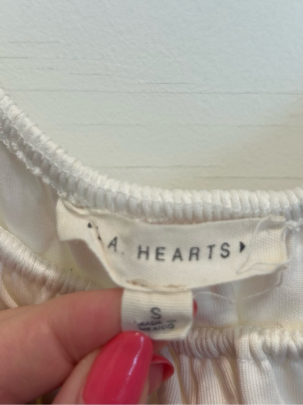 LA Hearts White Off-Shoulder Ruffle Top - Picture 4 of 4